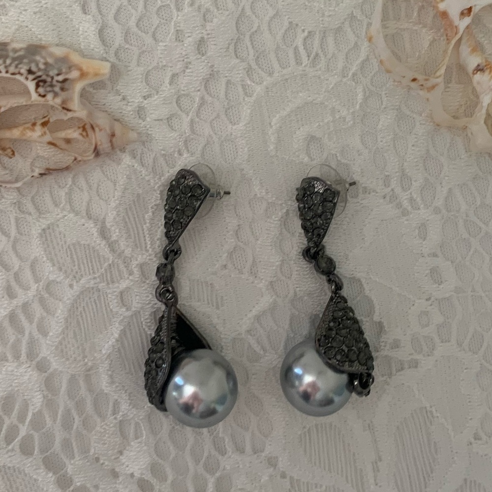 Dangling Tahitian Pearl Beach Wedding Earrings